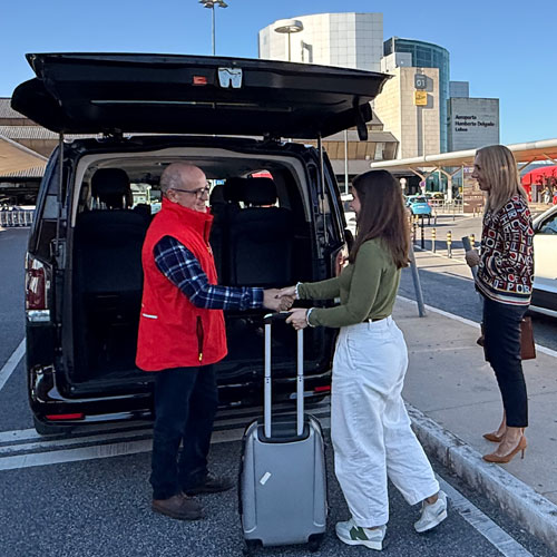 Transfer de clientes para o Aeroporto de Lisboa pelo Parque 5